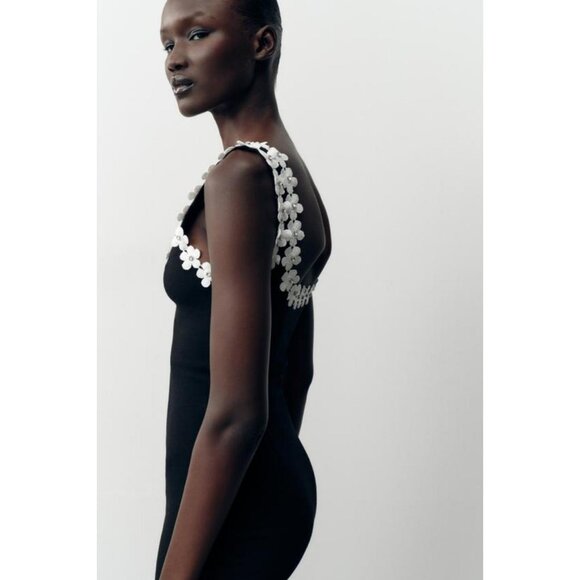 ZARA STRETCH DRESS WITH FLOWER HARDWARE - Picture 4 of 8